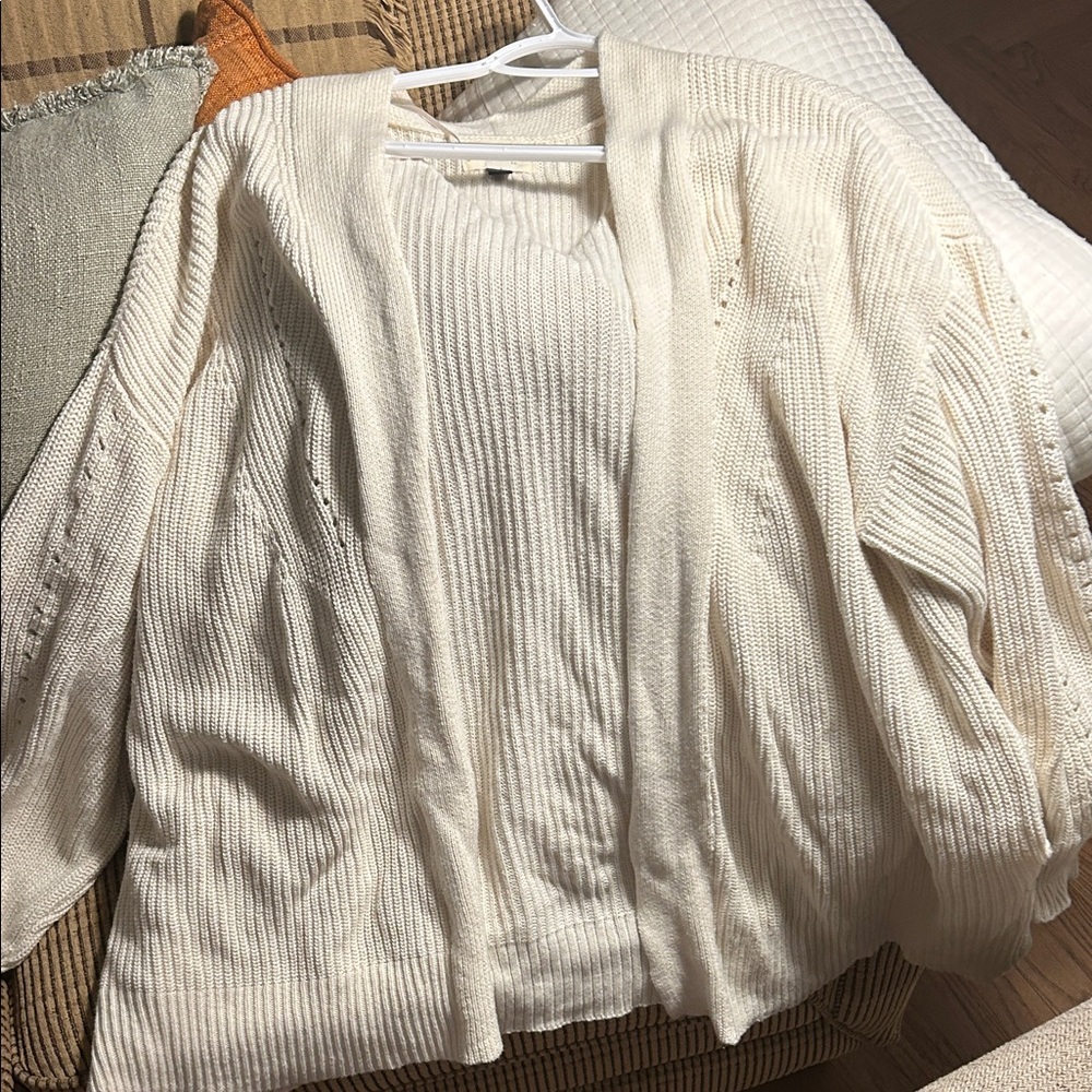 Universal Thread Cream/Off white Women's Cardigan SZ Large